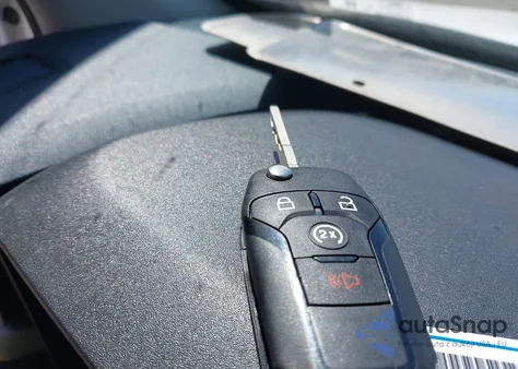 2023 Ford Maverick Xlt z USA, uszkodzony, nr VIN 3FTTW8F90PRA88980